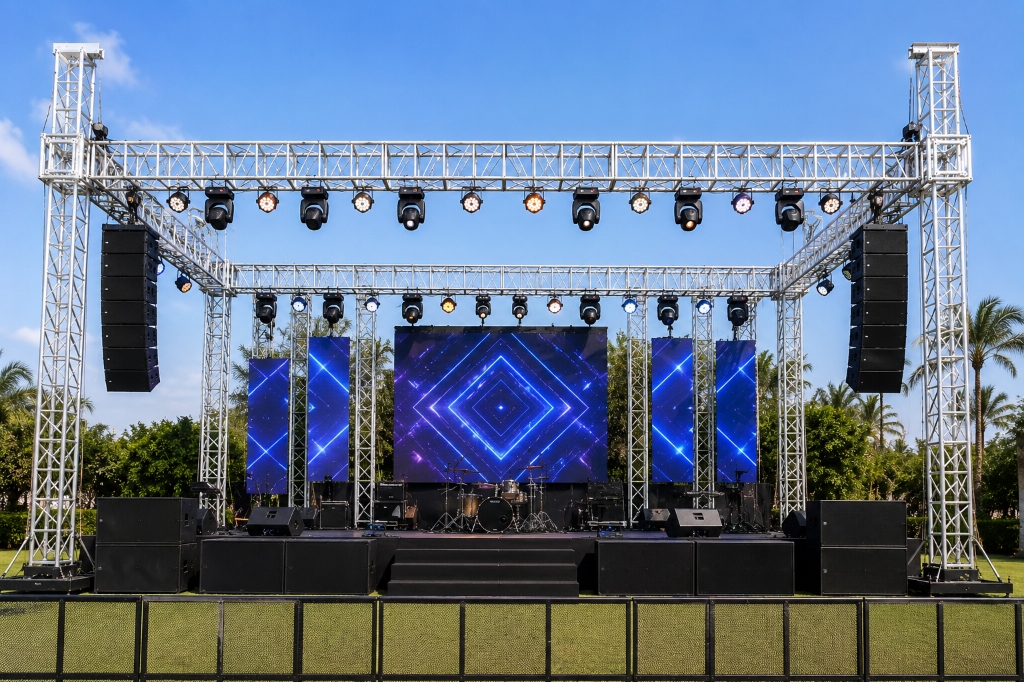 Front Stage Light Truss